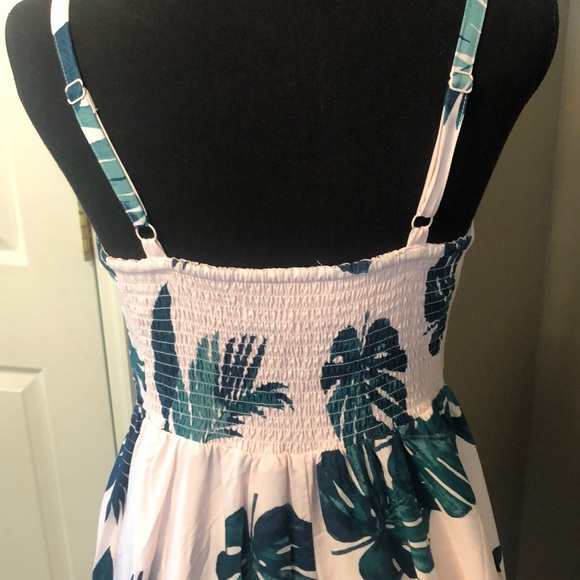 Soft pink dress - Picture 3 of 4